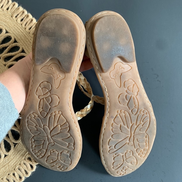 BORN B.o.C Metallic Braided Heel Zip Sandals - Picture 4 of 5